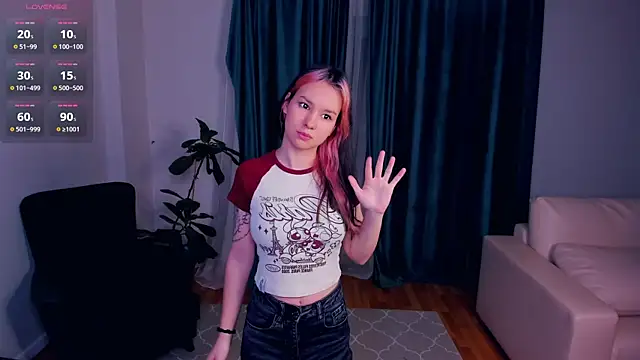 EnolaNewand online show from April 2026 05:17:01 PM