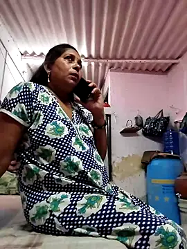 Snapshot of Kuwari_dulhan1 chatting on April 2026 03:56:01 PM Kuwari dulhan1 online show from April 2026 03:56:01 PM