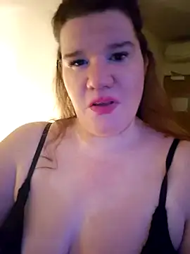 Snapshot of curvystachel42 chatting on April 2026 10:36:02 PM curvystachel42 online show from April 2026 10:36:02 PM