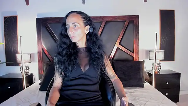 Snapshot of SamanttaLopez chatting on April 2026 01:05:02 PM SamanttaLopez online show from April 2026 01:05:02 PM