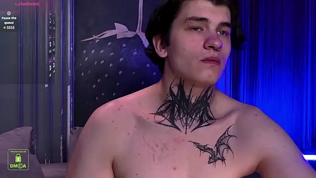 BertyThompson online show from April 2026 04:01:01 PM