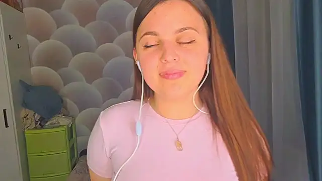 Snapshot of AnnaSpirit chatting on April 2026 04:56:02 PM AnnaSpirit online show from April 2026 04:56:02 PM