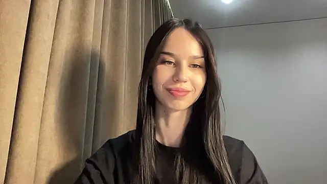 Snapshot of sparkmuse chatting on April 2026 07:56:02 PM sparkmuse online show from April 2026 07:56:02 PM