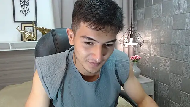 CaballeroNocturno  online show from March 2026 03:19:02 AM