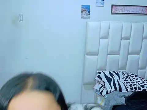 LeticiaVisconti online show from April 2026 07:40:01 PM