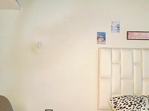 LeticiaVisconti online show from April 2026 03:29:01 PM