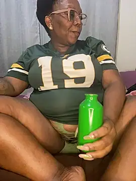 Snapshot of BoobsQueeen chatting on July 2026 11:26:02 PM BoobsQueeen online show from July 2026 11:26:02 PM