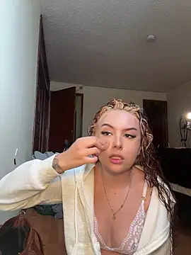 Amber-fire online show from May 2026 07:41:01 PM