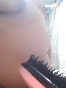 Snapshot of Amalianoir chatting on April 2026 11:35:01 PM Amalianoir online show from April 2026 11:35:01 PM