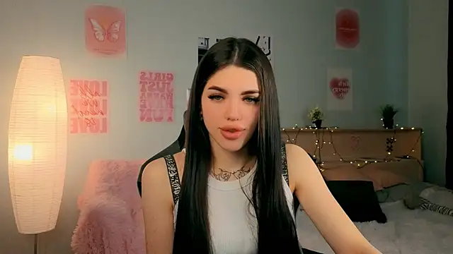 molly rettyy online show from April 2026 04:13:02 AM