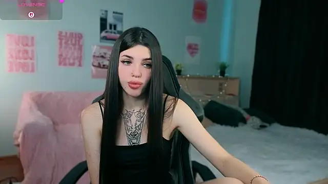 Snapshot of molly_rettyy chatting on July 2026 04:17:02 AM molly rettyy online show from July 2026 04:17:02 AM