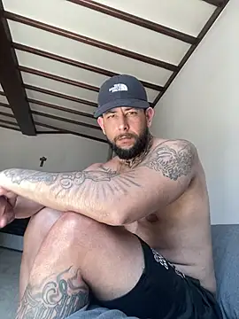 Dhouglasss online show from May 2026 11:59:02 AM
