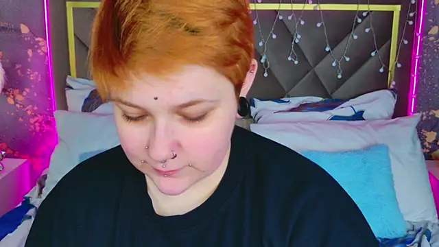 Edna Davis online show from April 2026 07:28:01 AM