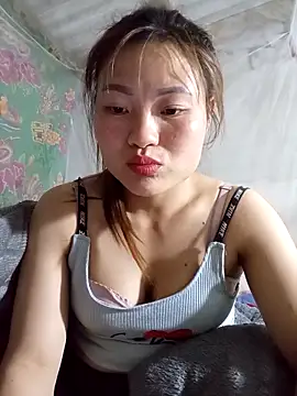 Snapshot of -Tipo- chatting on March 2026 04:18:01 PM -Tipo- online show from March 2026 04:18:01 PM