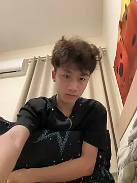 Snapshot of sexyboy-3525 chatting on April 2026 02:58:01 PM sexyboy-3525 online show from April 2026 02:58:01 PM