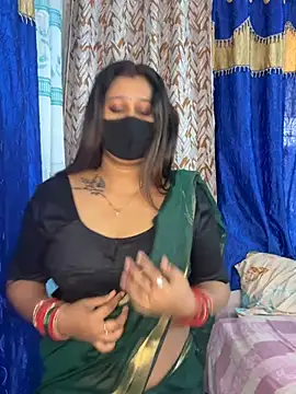 Snapshot of Sweet-Ellina chatting on April 2026 06:03:01 AM Sweet-Ellina online show from April 2026 06:03:01 AM