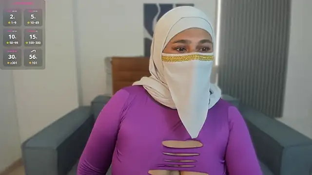 Thalia hala online show from April 2026 06:13:02 PM