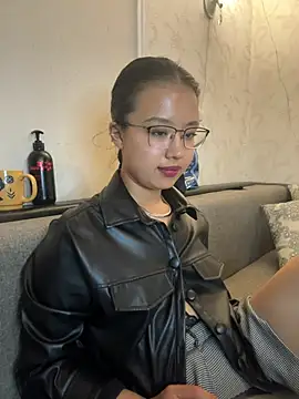 Z Milll online show from April 2026 04:48:02 PM