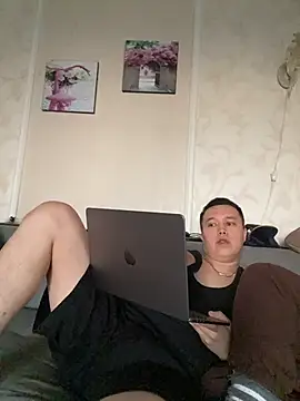 Z Milll online show from May 2026 02:44:02 PM