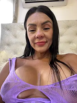 SofiParma online show from April 2026 07:03:02 PM