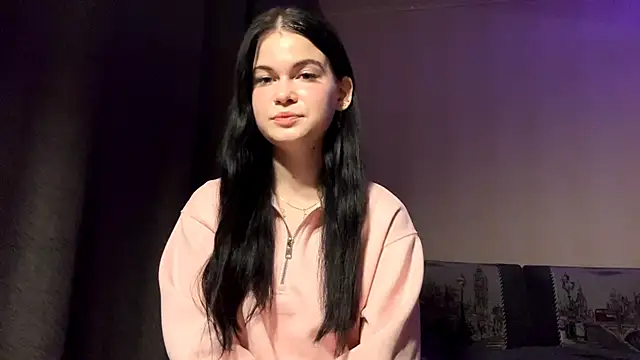 Snapshot of BellaLuxury chatting on April 2026 03:53:01 PM BellaLuxury online show from April 2026 03:53:01 PM