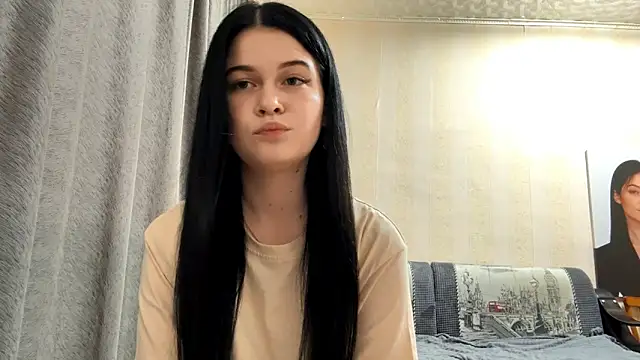 Snapshot of BellaLuxury chatting on April 2026 03:08:01 PM BellaLuxury online show from April 2026 03:08:01 PM