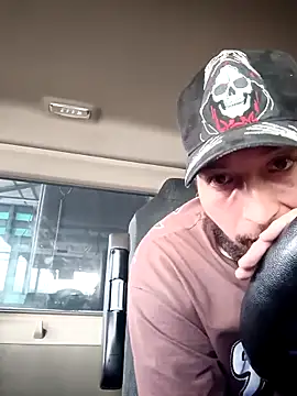 Aleja23lu online show from March 2026 10:00:02 PM