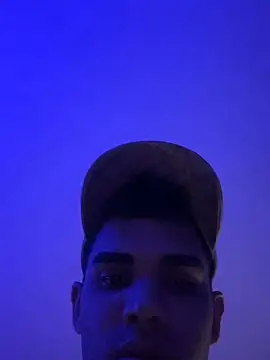 Snapshot of Josehjr chatting on May 2026 11:21:02 PM Josehjr online show from May 2026 11:21:02 PM