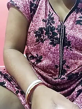 itz-liliroy online show from April 2026 01:45:02 PM