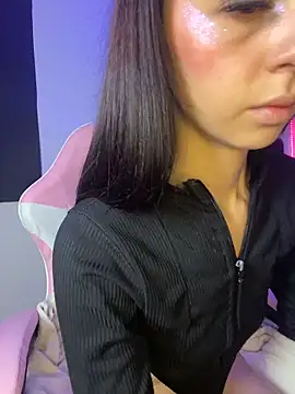 Snapshot of its_Lia_1 chatting on April 2026 12:05:02 PM its Lia 1 online show from April 2026 12:05:02 PM