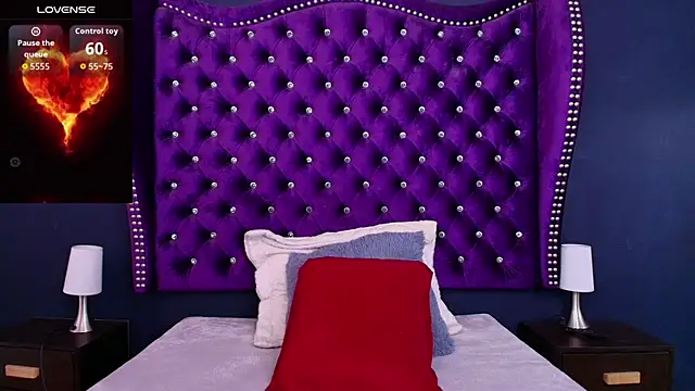 Snapshot of MistressNyx_ chatting on April 2026 01:55:02 PM MistressNyx online show from April 2026 01:55:02 PM