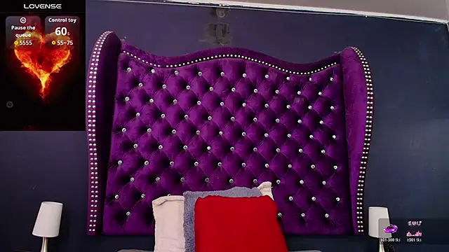 Snapshot of MistressNyx_ chatting on April 2026 12:54:01 PM MistressNyx online show from April 2026 12:54:01 PM