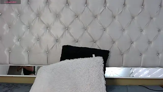 Snapshot of MistressNyx_ chatting on May 2026 02:02:02 PM MistressNyx online show from May 2026 02:02:02 PM