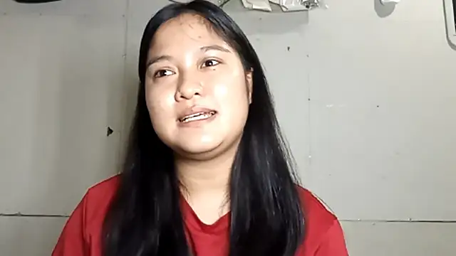 Snapshot of BrandeePhatdouang chatting on April 2026 05:19:08 AM BrandeePhatdouang online show from April 2026 05:19:08 AM