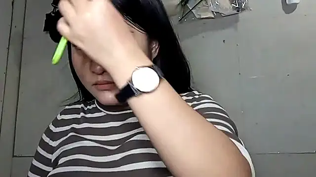 Snapshot of BrandeePhatdouang chatting on April 2026 06:02:02 AM BrandeePhatdouang online show from April 2026 06:02:02 AM