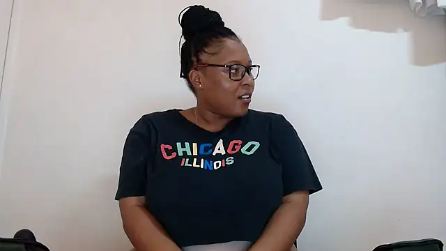 Snapshot of xxZoeyx chatting on March 2025 11:30:02 AM xxZoeyx online show from March 2025 11:30:02 AM