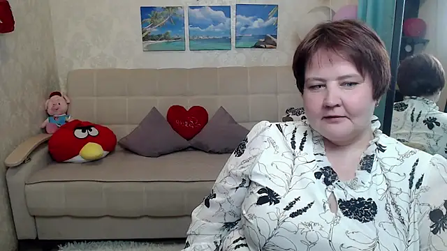 QUEEN02030 online show from April 2026 01:41:01 PM