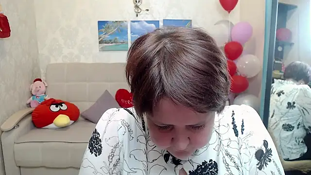 QUEEN02030 online show from April 2026 07:39:01 AM