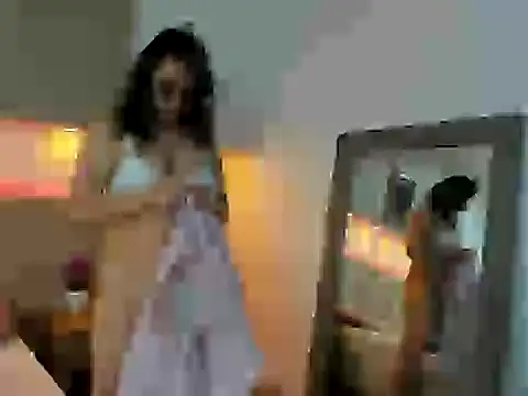 Snapshot of Ellaa_honey chatting on April 2026 01:08:02 PM Ellaa honey online show from April 2026 01:08:02 PM