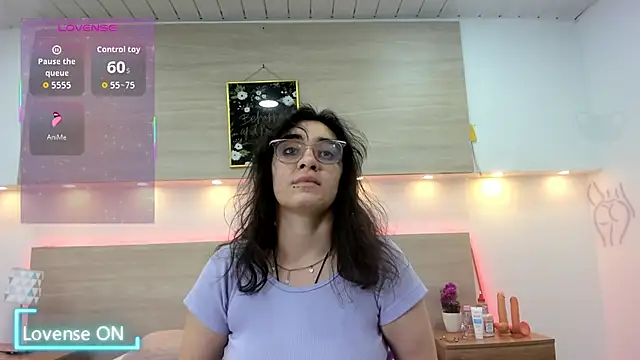 Snapshot of Ellaa_honey chatting on April 2026 12:53:02 PM Ellaa honey online show from April 2026 12:53:02 PM