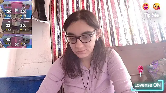 Snapshot of Ellaa_honey chatting on June 2026 03:28:02 PM Ellaa honey online show from June 2026 03:28:02 PM