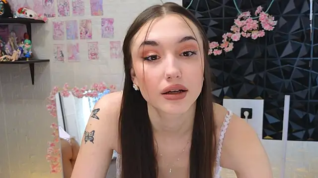 belle cute online show from April 2026 02:11:02 AM