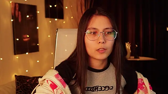 ElisonAvergarden online show from April 2026 03:13:01 PM