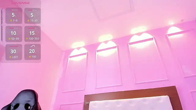 PALOMA ALVES online show from April 2026 07:45:01 AM