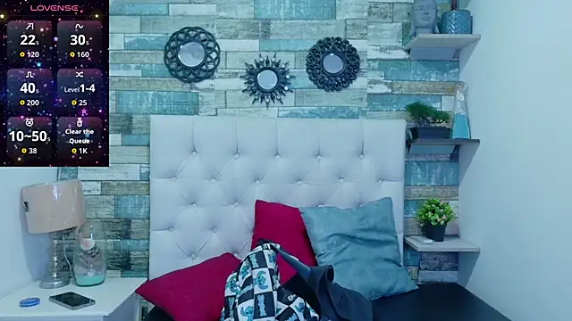 Snapshot of Skylernaomi chatting on April 2026 01:00:02 PM Skylernaomi online show from April 2026 01:00:02 PM