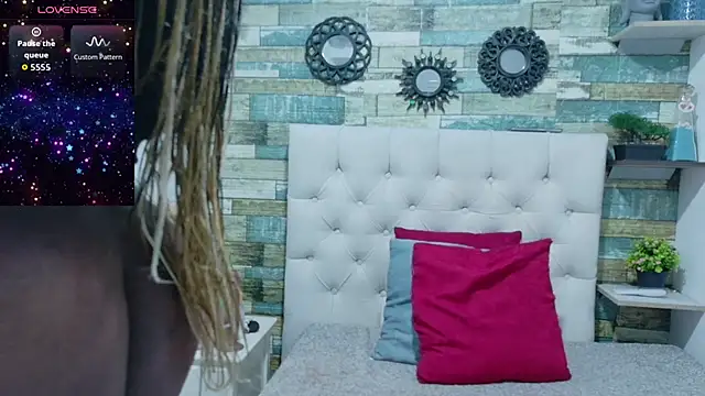 Snapshot of Skylernaomi chatting on April 2026 01:23:01 PM Skylernaomi online show from April 2026 01:23:01 PM