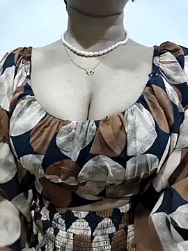 Piyu x online show from April 2026 06:57:02 PM