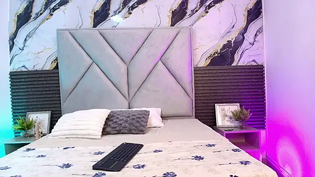 Snapshot of Lunaa_Rossee chatting on April 2026 07:58:02 PM Lunaa Rossee online show from April 2026 07:58:02 PM