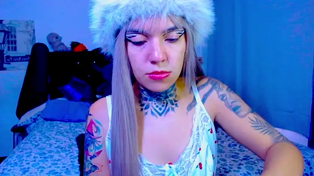 LannieGonzales online show from May 2026 01:48:02 PM