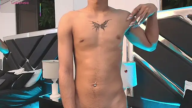 MiikeOthon online show from April 2026 04:46:01 AM